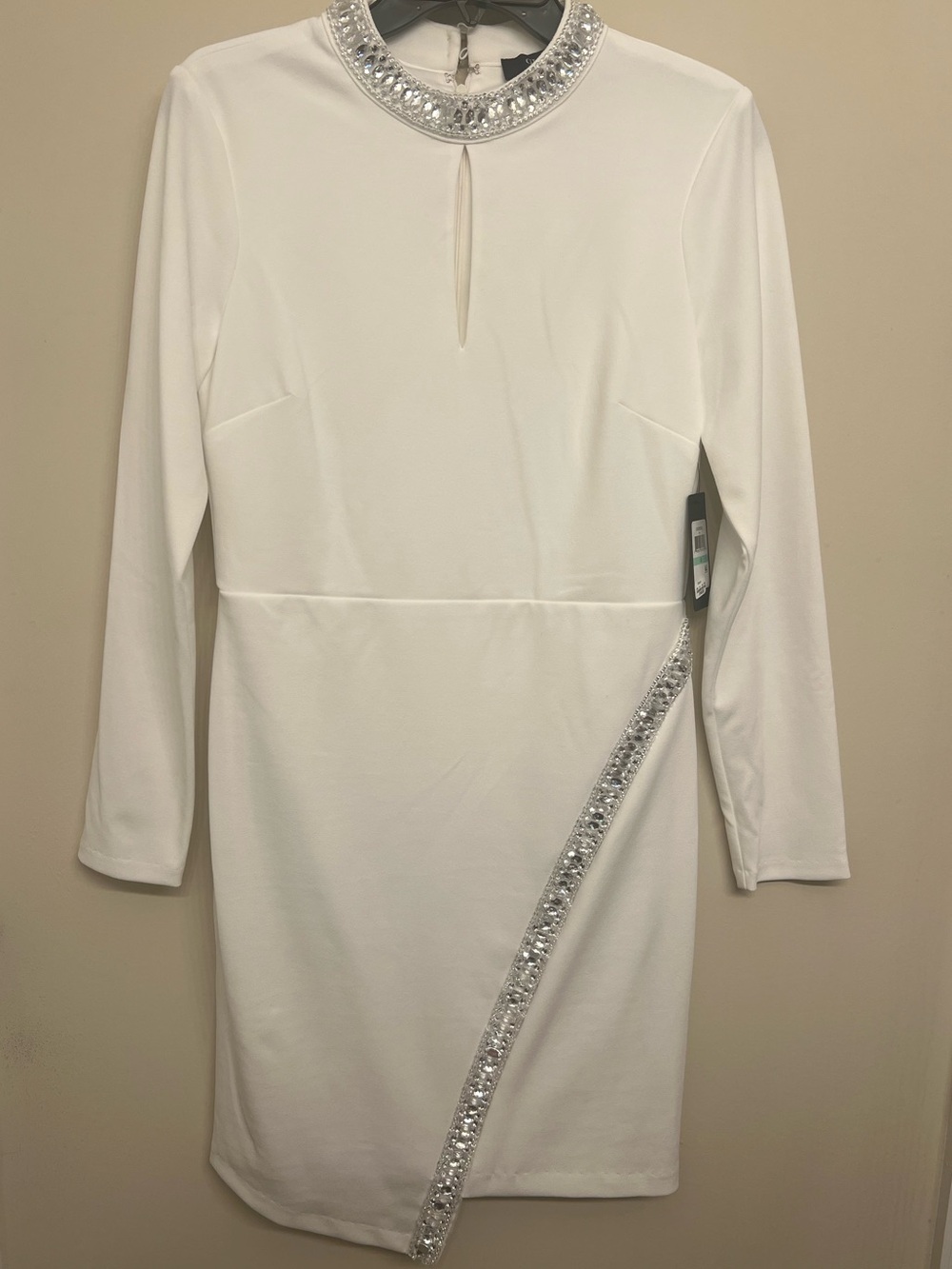 GUESS White Dress NWT Elegant Jeweled Neckline Mini/Midi Dress $148 Retail